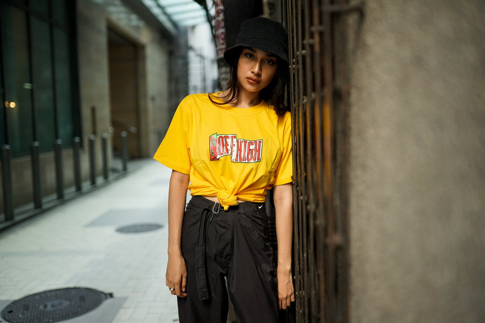 Papers - Yellow